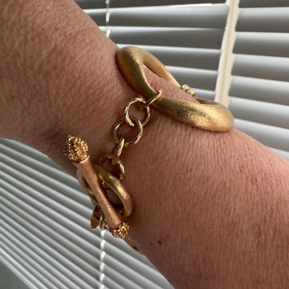 Rivka Friedman Gold Clad Women's Bracelet - Picture 12 of 12